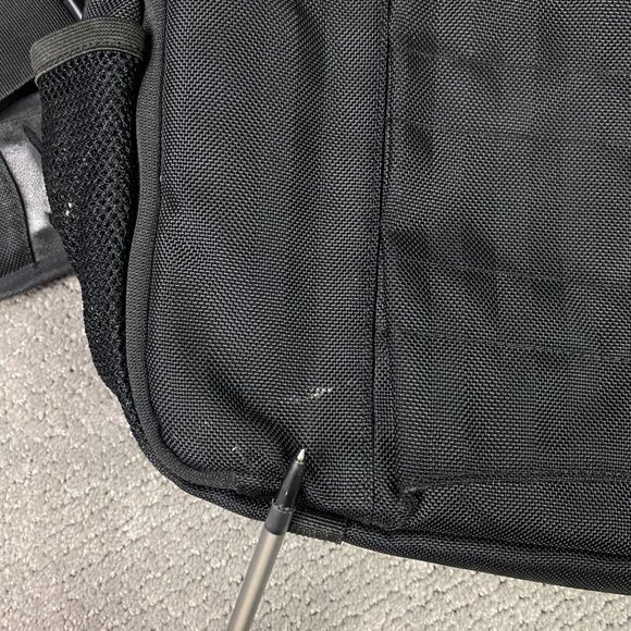 Nike Messenger Bag Black Departure Laptop Golf Crossbody Shoulder - Picture 9 of 16